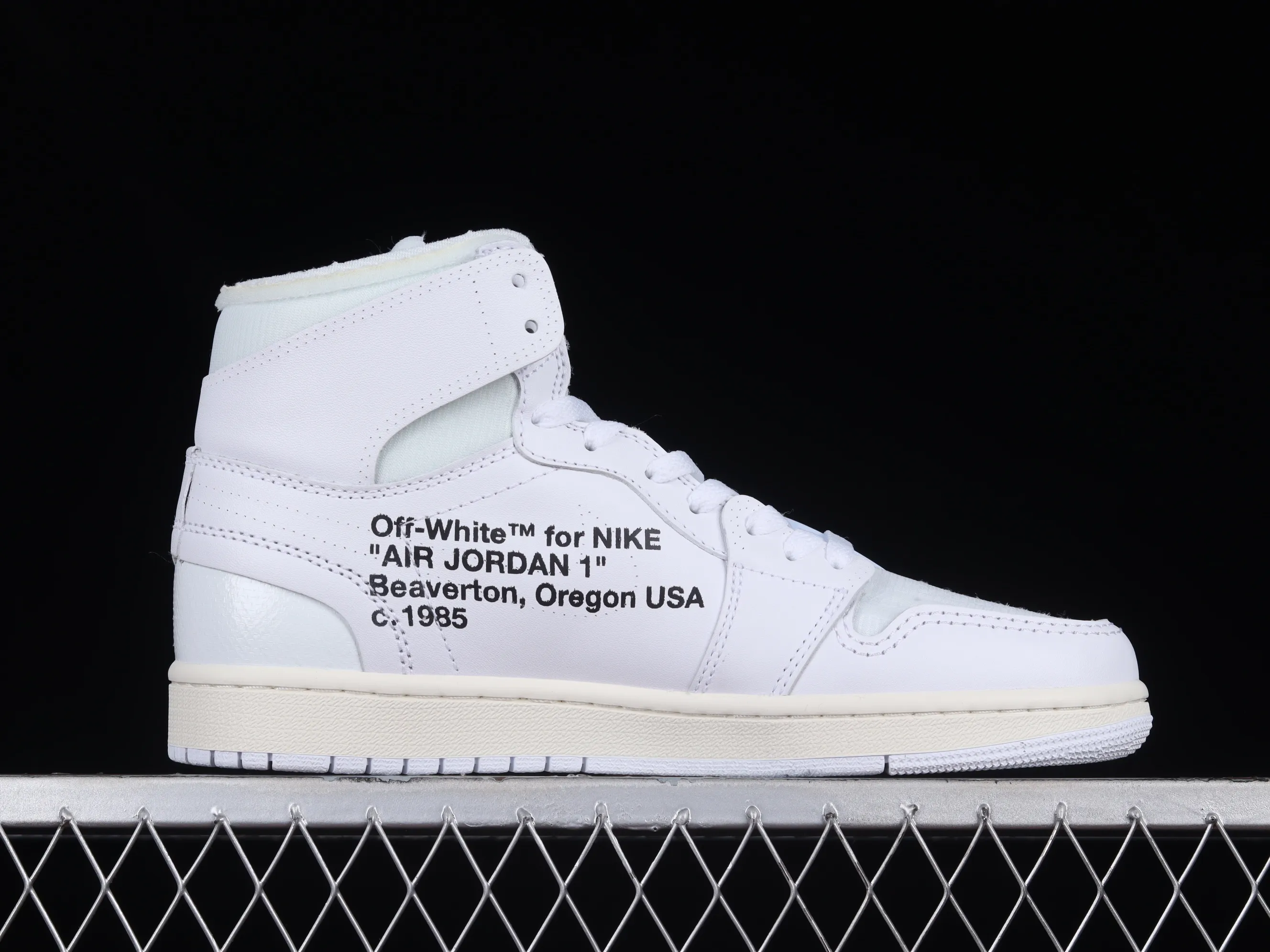 All categories Air Jordan Jordan series basketball shoes Air Jordan 1 High L version Off White x Air Jordan OW AJ1 Joe 1 joint all-white high-top basketball shoes AQ0818-100